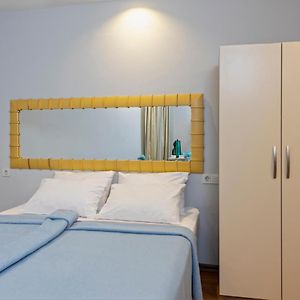Standard Zimmer mit Kingsize-Bett